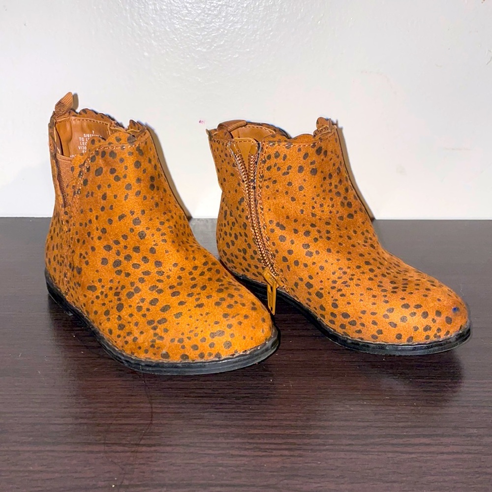 Brown booties for Toddler Girl size 7